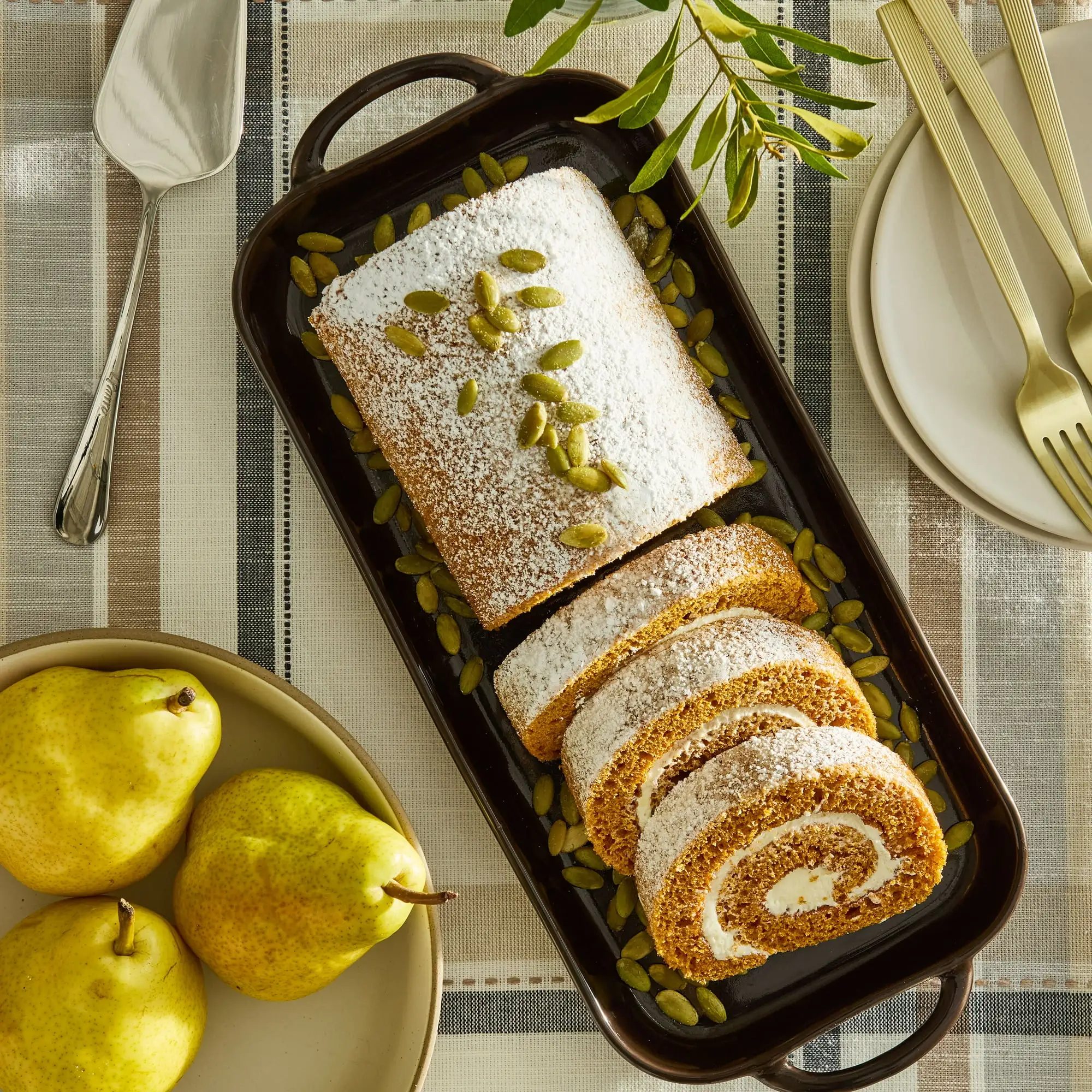 Freshness Guaranteed Pumpkin Cake Roll 18 oz 1 Count - Görsel 2